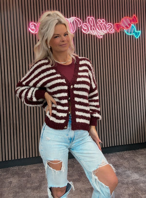 Strickjacke mit Streifen verschiedene Farben 0951