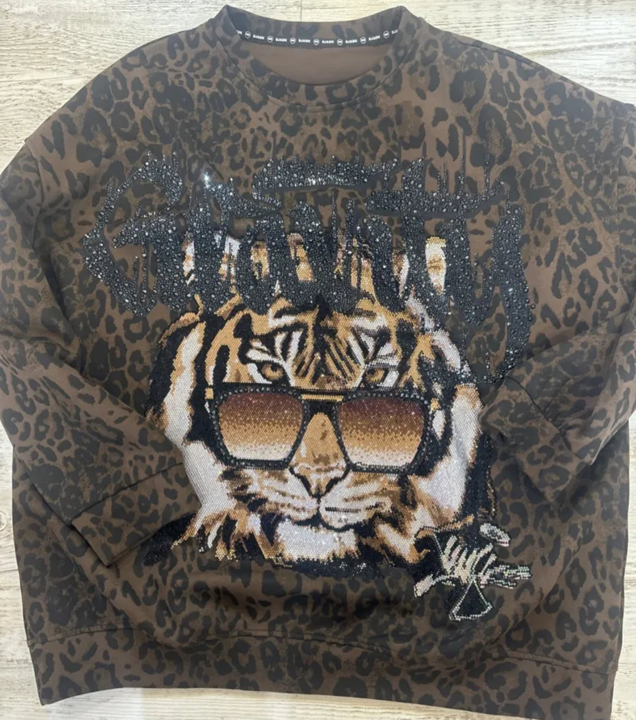 Pullover Leo Muster mit Tiger