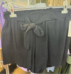 Shorts  in Schwarz 0414