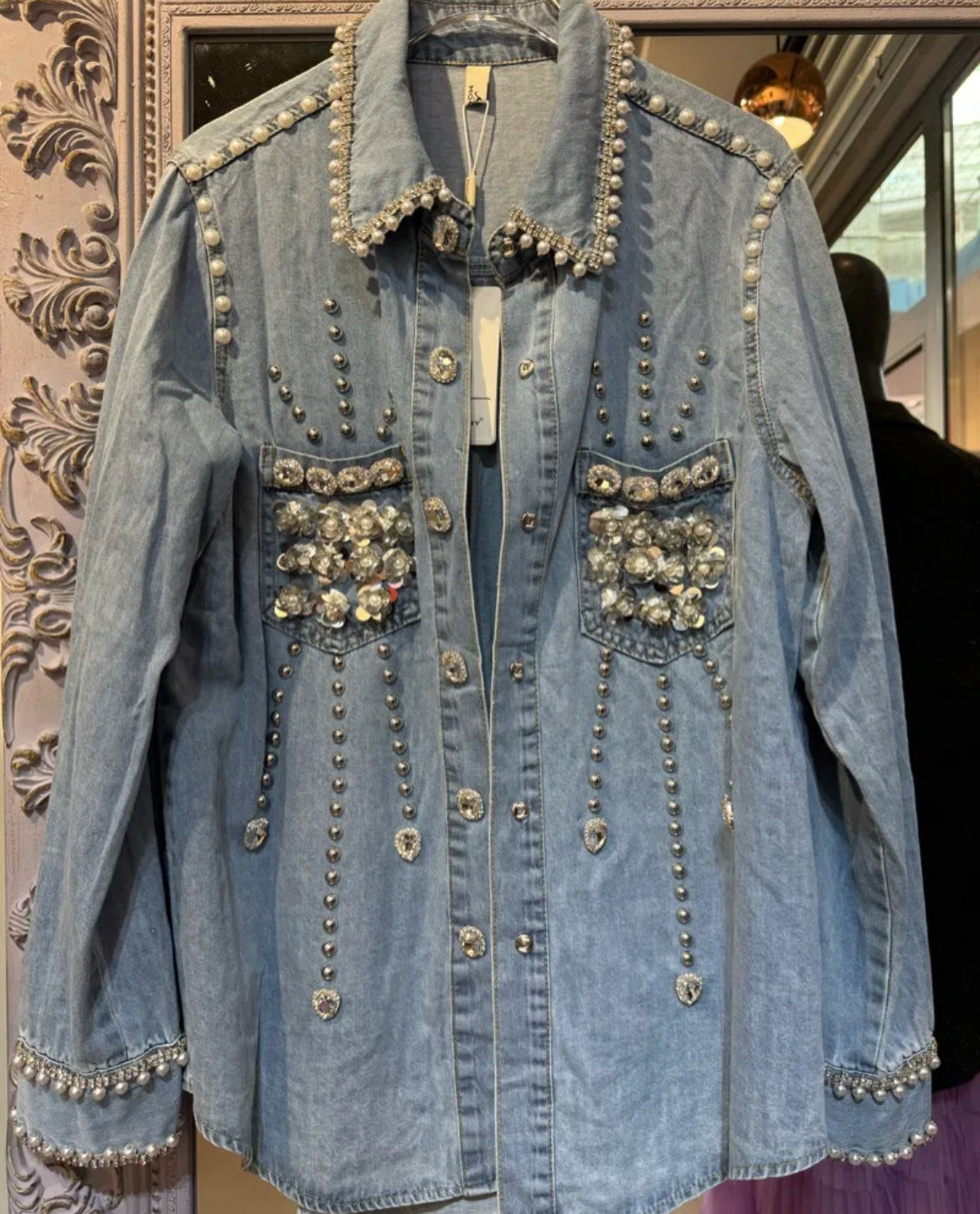 Jeanshemd mit Glitzer auch auf den Taschen und Kragen K106