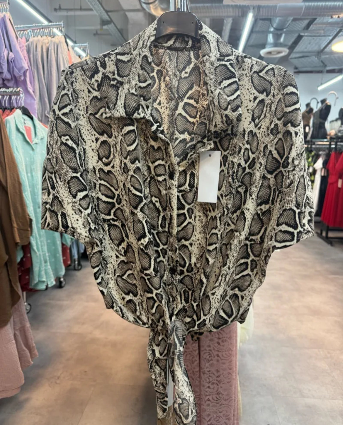 Bluse Schlangenmuster