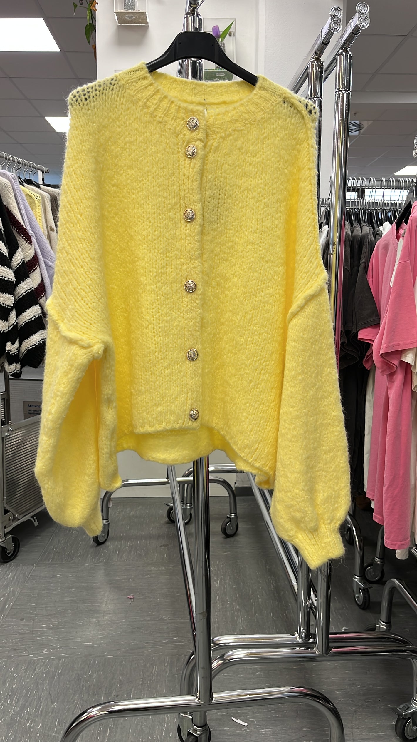 Strickjacke mit dicker Naht 3333