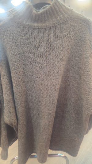 Pullover mit dicker Naht hoher Kragen versch. Farben 0335