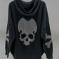 Pullover mit Kaputze und Glitzer Totenkopf 3419