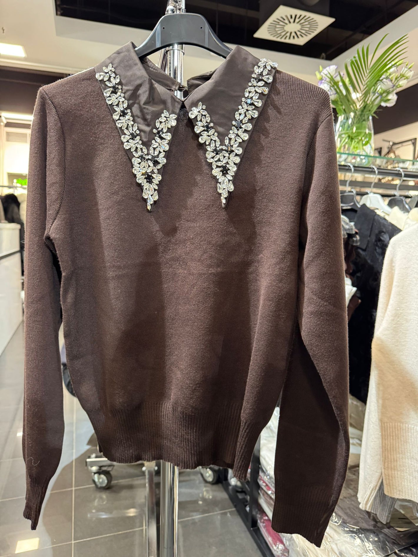 Pulli mit grossem Glitzerkragen 05612 verschiedene Farben