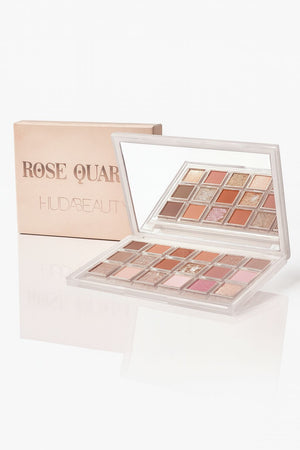 💗✨🌌 Huda Beauty – Rose Quartz Eyeshadow Palette