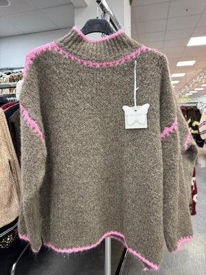 Stylischer Pulli Schlamm mit Rosa 30638