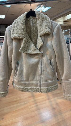 Wolljacke Celina verschiedene Farben und Grössen 51848